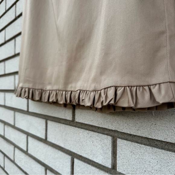 NWT Sunny Leigh Knee Length Zip Back Pencil Skirt Ruffle Hem Tan - Picture 4 of 10